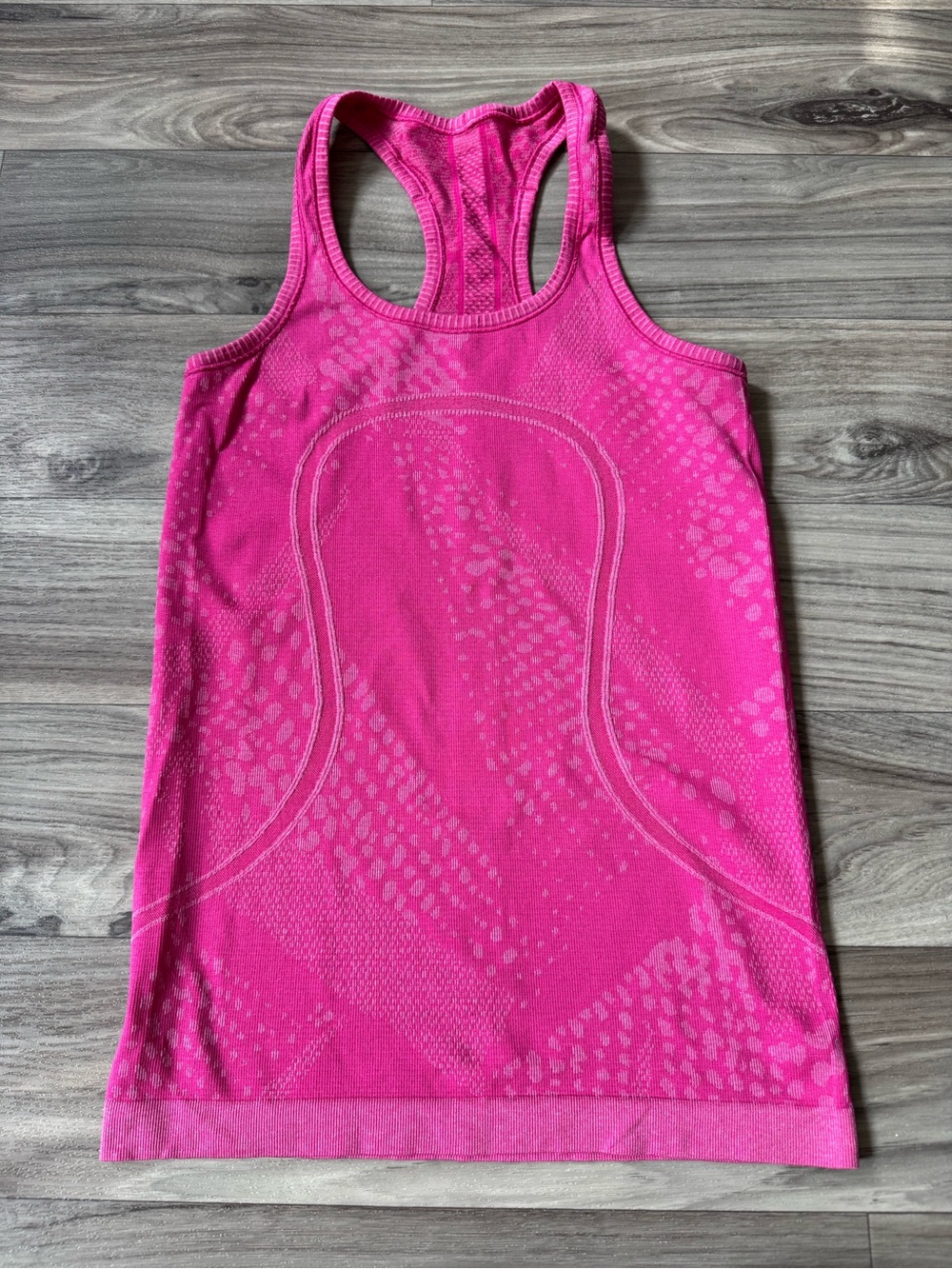Lululemon Swiftly Tech Racerback in Heathered Jewelled Magenta Size 4
